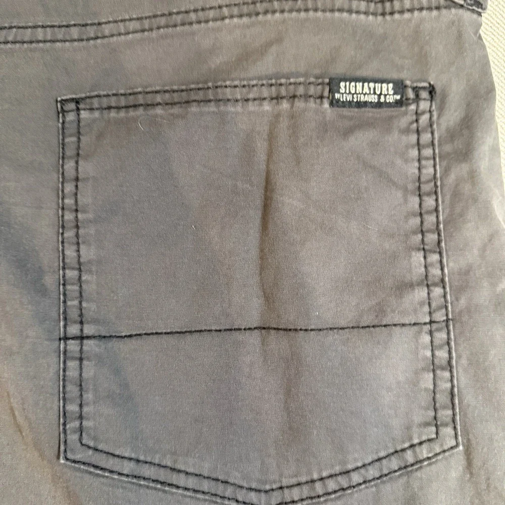 Levi Strauss Signature Gold Shorts Mens 46 Gray Cargo Stretch Casual W46